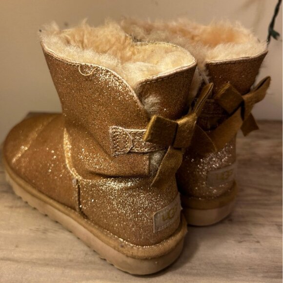 Like new UGG glitter boots - Picture 2 of 5